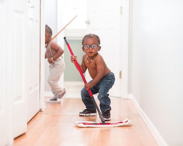 子供を連れて葬儀に参列する際は子供の服装にも注意しよう